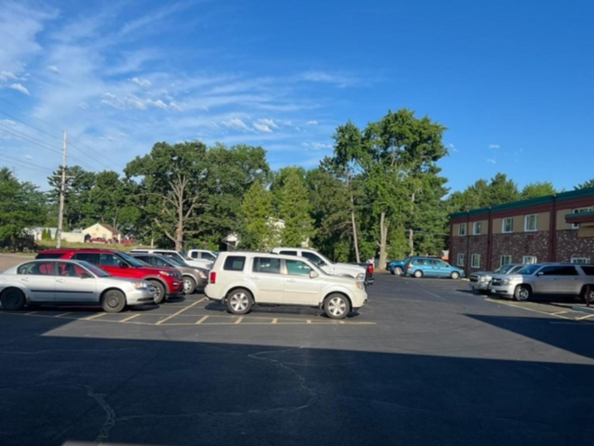 Posh Inn & Suites Wisconsin Rapids Exterior foto